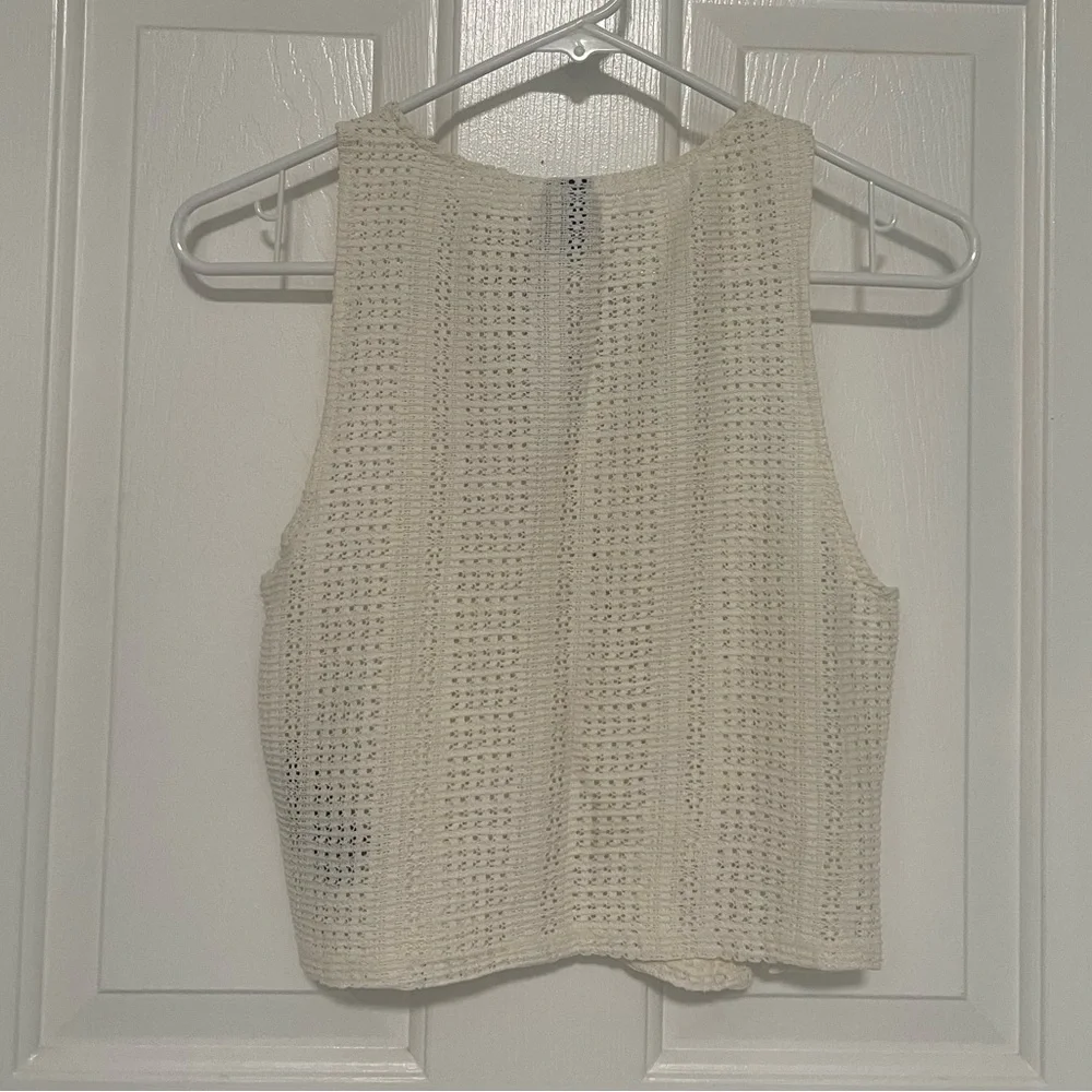 Urban Outfitters Cream Knit Diagonal Button Crop Tank - Picture 4 of 4